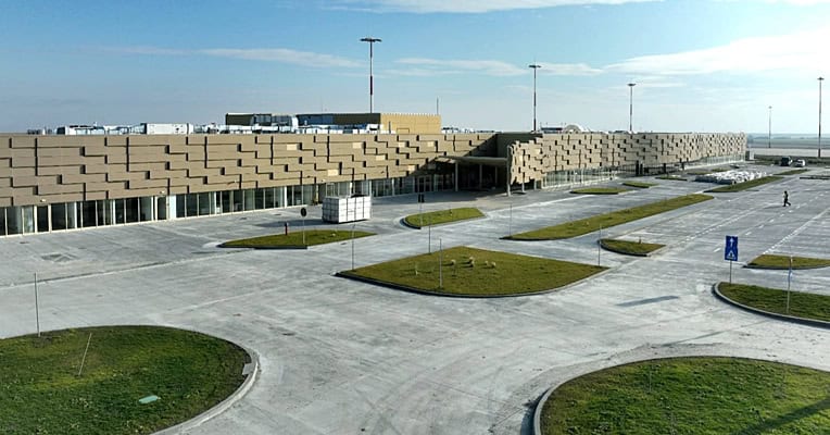cartoful fierbinte al modernizarii aeroportului mk dosarul penal plimbat de la dna bucuresti la dna constanta si declinat la parchetul judecatoriei constanta 6891dcaba264a