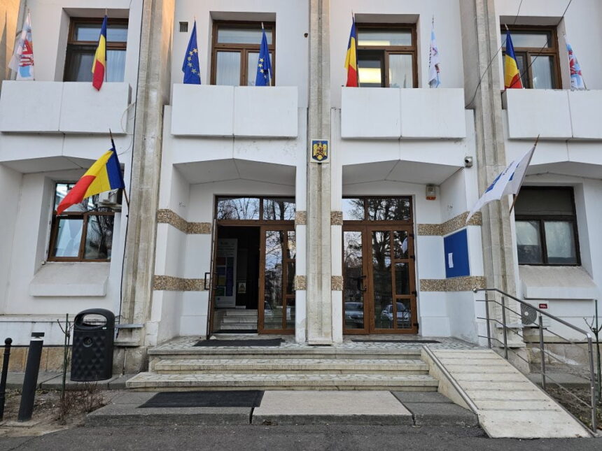 cati bani a tras primaria constanta din linia de credit contractata de la banca transilvania si pentru ce proiecte 68a7a2138d94b