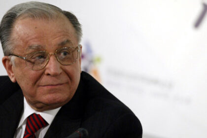 cele mai importante momente din viata si cariera politica a lui ion iliescu primul presedinte al romaniei dupa caderea comunismului 68921e26a99d6