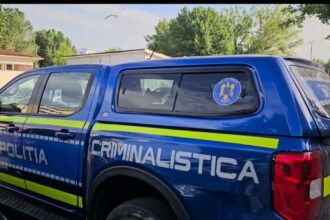 cernavoda a fost prins barbatul care a furat bunuri dintr un supermarket din oras 68a0746eb75ad