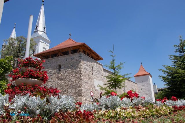 cetatea orastiei redeschisa dupa 4 ani 68a30af408f5b