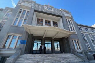 cine conduce portul constanta ce ii recomanda pe membrii consiliului de administratie 689dc34f91807