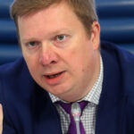 conditiile lui putin pentru acordul rusia sua ii ofera lui trump o cale de iesire sustine dmitri suslov consilier la kremlin 689b04d827377