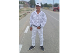 constanta un minor de 13 ani a disparut de langa tatal sau in timp ce asteptau autobuzul apelati la 112 daca il vedeti 689463ae58898