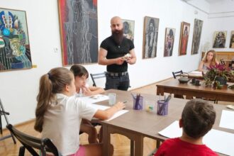 copiii au descoperit secretele picturii la muzeul de arta constanta 6899d4213a20e