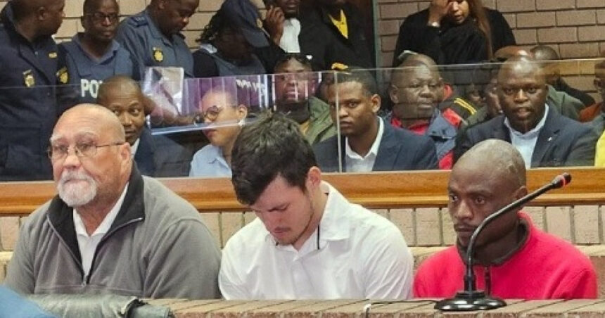 crimele care au infuriat africa de sud un muncitor alb admite ca a hranit porcii cu cadavrele a doua femei de culoare ucise la o ferma 6890def002c51