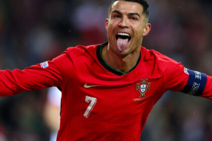 cristiano ronaldo este primul jucator din istorie care a marcat cate 100 de goluri in patru tari diferite 68ac1b6d08658