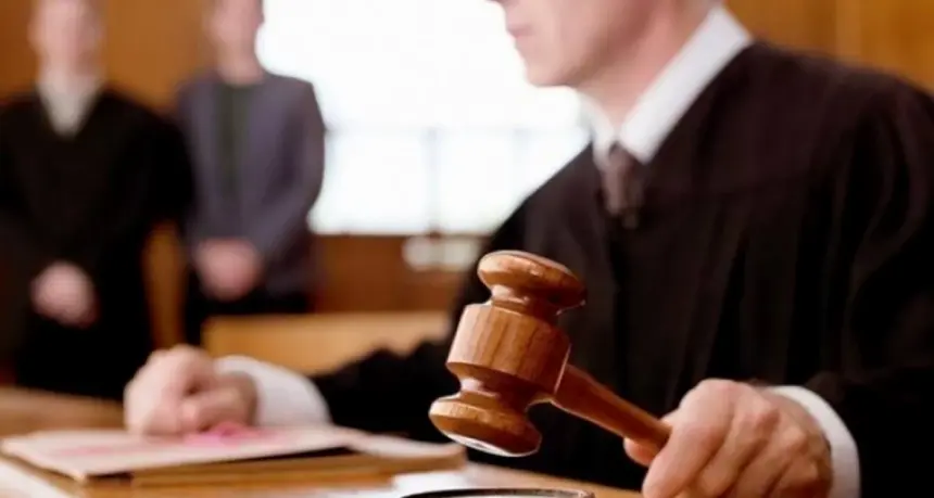 cum vad avocatii reforma lui bolojan din justitie unii sar in apararea magistratilor altii sustin pensionarea judecatorilor la 65 de ani si fara privilegii exagerate 689fba50d67f7