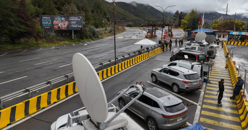 cursa contracronometru pentru salvarea muncitorilor dupa ce o mina s a prabusit in chile o persoana gasita decedata 688f31cceabde