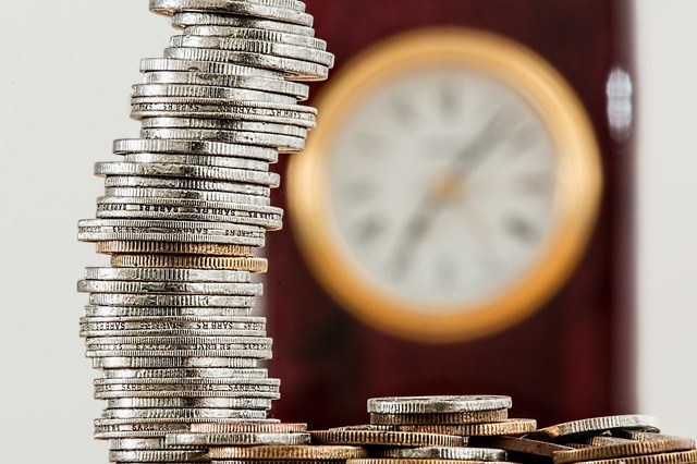datoria externa totala a romaniei a crescut in primele sase luni cu 748 de miliarde de euro pana la 21237 de miliarde de euro 689c987447f98