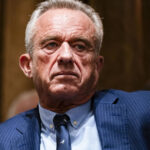 departamentul sanatatii condus de robert f kennedy jr renunta la finantarea dezvoltarii vaccinurilor cu tehnologia arnm 6892db134918d