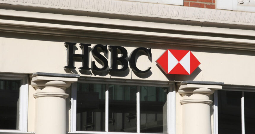 divizia elvetiana a hsbc a inchis conturile a peste 1 000 de clienti bogati din orientul mijlociu dupa cazuri de spalare a banilor 68ac04a305408