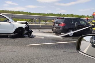 doua accidente rutiere in lant pe autostrada a2 la kilometrul 161 sens bucuresti 17 persoane au fost implicate 6895da66ca089