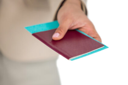 experienta unei romance stabilite de 12 ani in strainatate permis de conducere in 45 de minute si pasaport in 20 direct la aeroport 68b020a1b1507