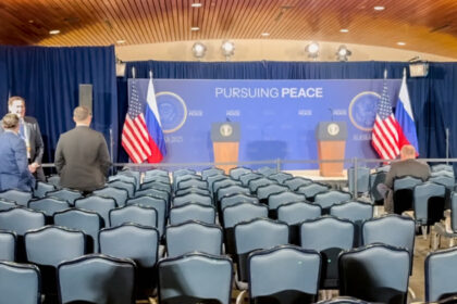 explicatia kremlinului pentru faptul ca putin si trump n au raspuns intrebarilor presei dupa summitul din alaska 68a01480a829e