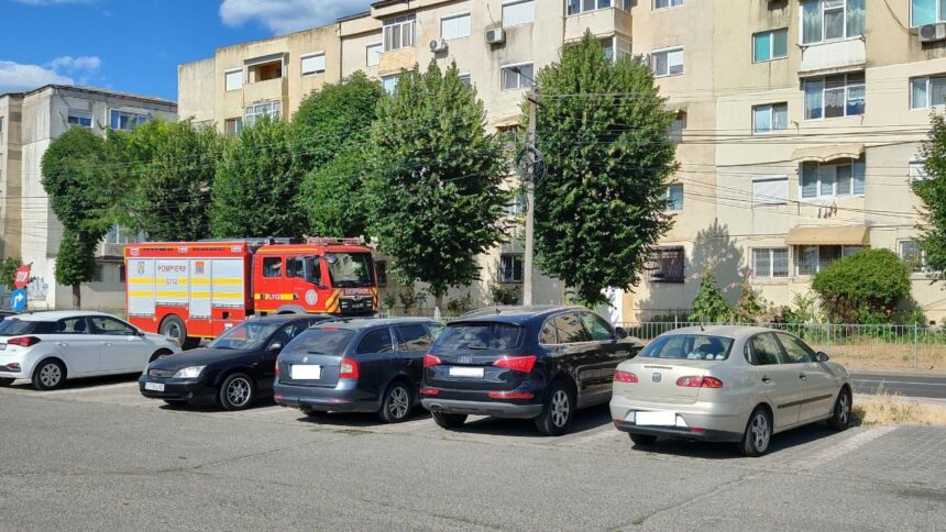 explozie intr un apartament din cernavoda urmata de incendiu pompierii intervin si cu autospeciala pentru transport victime multiple 68a08e7e43e67