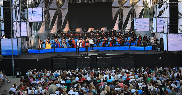 festivalul national de muzica usoara mamaia scena emblematica a muzicii usoare romanesti 68a6d39d81260
