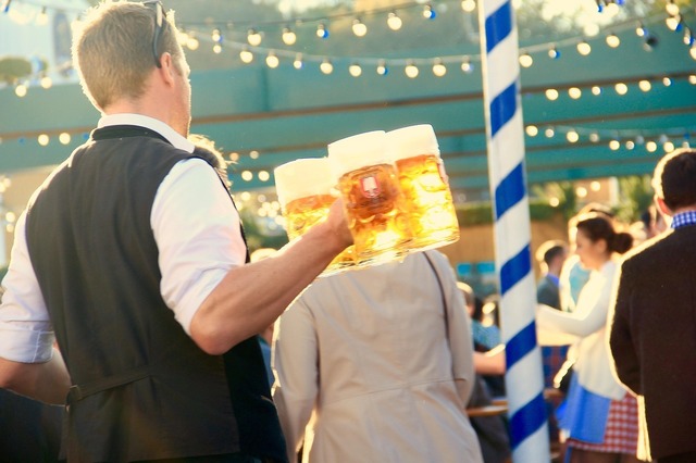 festivalul original oktoberfest organizat pentru prima data in romania 68a6fc26469ed