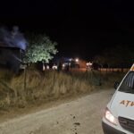 foto incendiu misterios la lipnita o casa a ars complet desi era fara curent electric proprietarii sunt plecati in germania reactia primarului 68b2eb44d7ba7