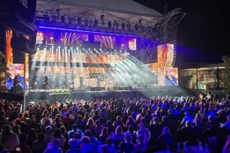 foto o noua pagina in istoria festivalului national de muzica usoara mamaia un regal muzical in prima zi 68aabee806de3