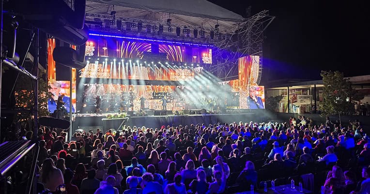 foto o noua pagina in istoria festivalului national de muzica usoara mamaia un regal muzical in prima zi 68aabee806de3