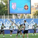 foto olaru back in business imagini de la antrenamentul lui fcsb meciul cu drita e in direct pe voyo joi seara 689cddff09aee