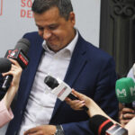 foto sorin grindeanu asta este ceasul de care spuneau ca i 90 000 euro nu mi l a furat nimeni il am de vreo 4 5 ani 68a35d4fed360