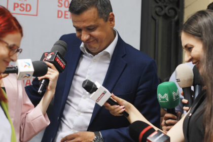 foto sorin grindeanu asta este ceasul de care spuneau ca i 90 000 euro nu mi l a furat nimeni il am de vreo 4 5 ani 68a35d4fed360