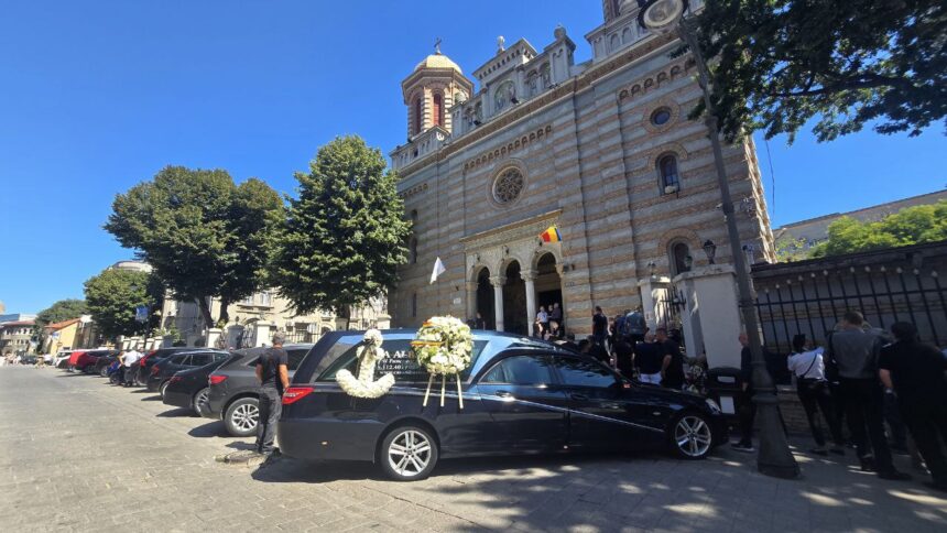 foto video alexandru mezei directorul autoritatii navale romane este condus astazi pe ultimul drum 68a1a99367ea1