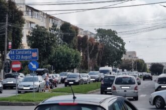 foto video ambuteiaj la iesirea din mangalia spre vama veche cozi kilometrice si nervi intinsi la maxim 68b401d8cc97f