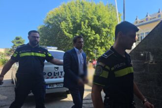 foto video cristian radu a ajuns la tribunal dna constanta cere arestarea primarului din mangalia ar fi pretins si primit peste 600 000 de euro spun anchetatorii 68a71b1ed7617
