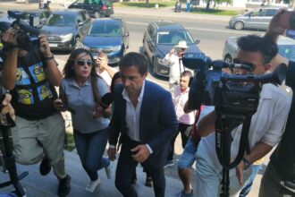 foto video edilul din mangalia cristian radu a ajuns la sediul primariei rascolit dimineata de procurorii dna 68a5b225a5068