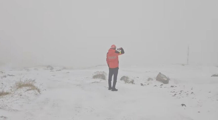 foto video ninge la varfu omu astazi a fost cea mai rece zi de vara din august 2025 68acb4511c5ab