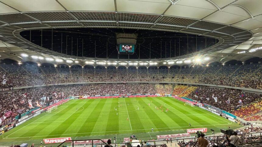 galerie foto crainicul de la rapid apel la galeria lui fcsb in timpul meciului arbitrii nu au intervenit 68a227f0b83d2