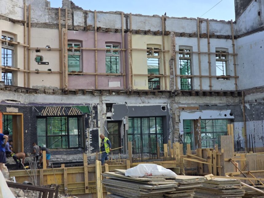 galerie foto fostul hotel central din constanta in plin proces de reabilitare se consolideaza fundatia 68a5aa613671f