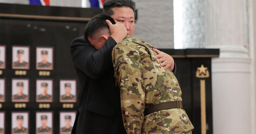 galerie foto kim jong un i a decorat pe admirabilii militari nord coreeni care au luptat impotriva armatei ucrainene in kursk 68a811c55b50f