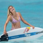 galerie foto molly picklum este regina surfingului a castigat si concursul din tahiti 689dc3a756376