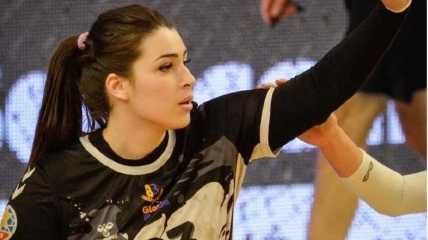 galerie foto transfer tare la rapid marija petrovic a semnat in giulesti 6893465c8cc91