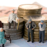 guvernul bolojan aproba azi modificarile la pilonul 2 de pensii cei ajunsi la pensie nu si vor mai putea retrage toti banii deodata 6895a01d16a3c