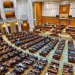 guvernul isi asuma luni raspunderea pe noul pachet de masuri pregatite pentru reducerea deficitului pachetul privind administratia publica inca nerezolvat 68b2a432c10b4