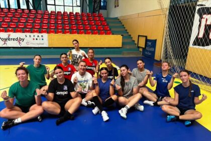 handbalistele de la csu neptun pregatesc la munte noul sezon al diviziei a 68acb483c2ab3