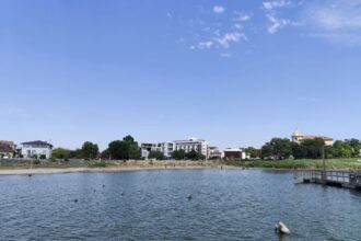 interventie de urgenta la techirghiol o persoana a fost scoasa din lac in stare grava 6898a9b7bc84f