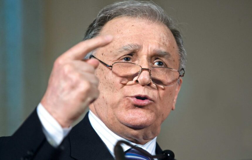 ion iliescu in stare grava fostul presedinte beneficiaza de terapie intensiva maximala 688debb43fdaf