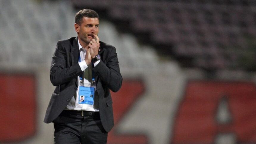 laszlo balint a rabufnit dupa slobozia otelul 0 0 e un pericol pentru jucatori sunt pietre pe teren nu e de superliga 689104ad103d0