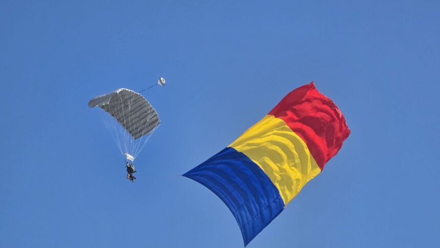 live foto video black sea airshow la aeroportul international mihail kogalniceanu spectacol pe cer spre bucuria miilor de spectatori 688e0ede54403