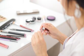marii producatori de cosmetice de lux mizeaza pe piata din india ca ultimul bastion de crestere 68a6e310680a0