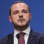 ministrul alexandru rogobete cere demisia sefului sectiei de arsi de la floreasca si il acuza de aroganta si indolenta 688d083c01f67