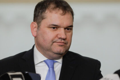 ministrul cseke attila anunta desfiintarea a zeci de mii de posturi din administratia locala concedieri vor avea loc si la guvern 68ae8c8e4186c