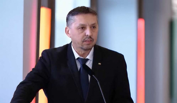 ministrul educatiei a declarat ca universitatile trebuie sa si pastreze libertatea de a acorda burse 6894918f101ee