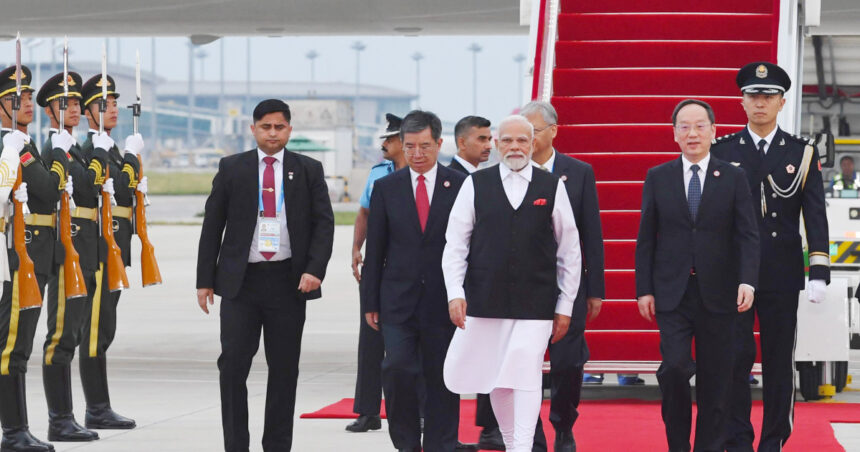 narendra modi premierul indiei a ajuns in china pentru un summit regional o premiera in ultimii 7 ani 68b309f2357c9